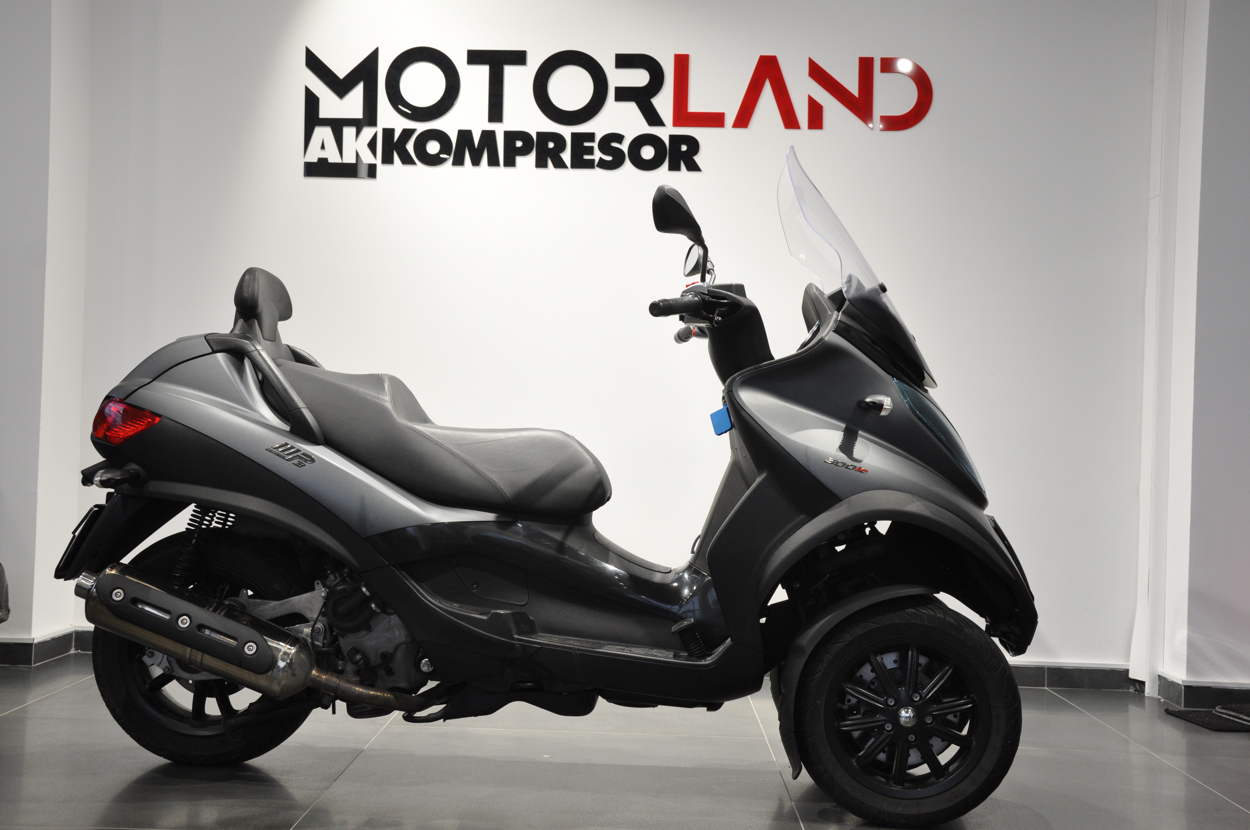 Hpe Piaggio Mp3 500 Lt Sport 2012 Piaggio MP3 LT 500 Sport (2012