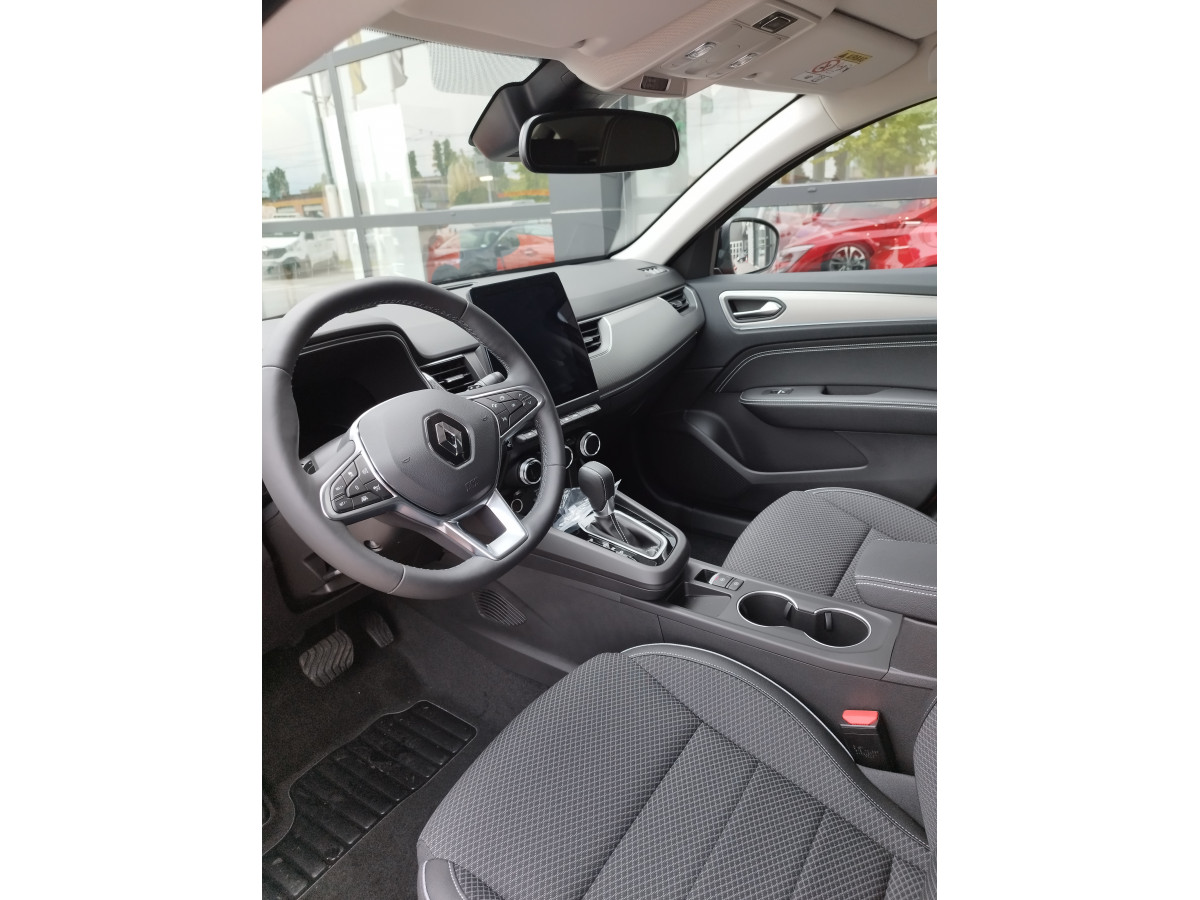 RENAULT MEGANE CONQUEST techno TCe 140 EDC
