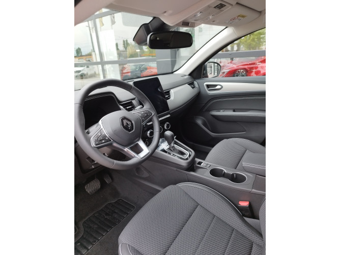 RENAULT MEGANE CONQUEST techno TCe 140 EDC 