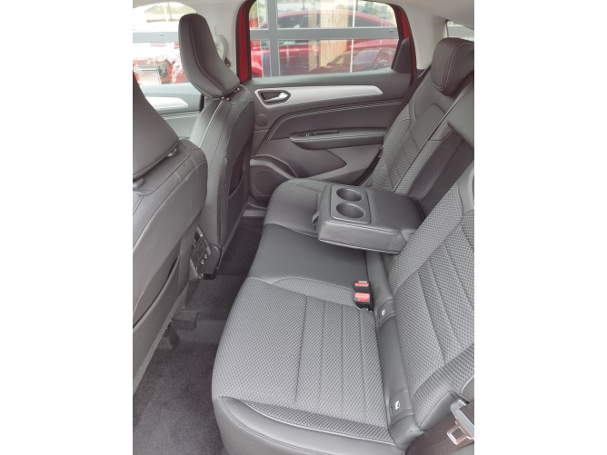 RENAULT MEGANE CONQUEST techno TCe 140 EDC 