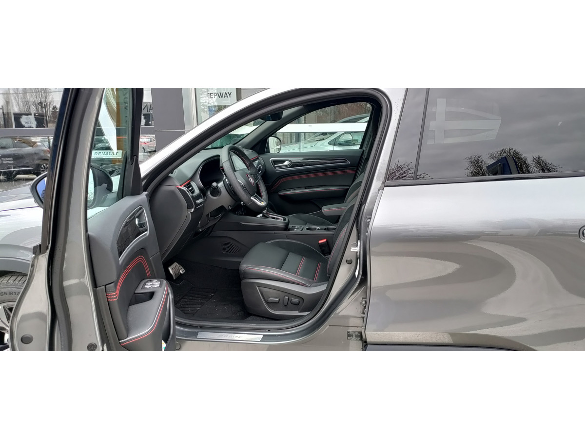 RENAULT MEGANE CONQUEST R.S. Line TCe 160 EDC