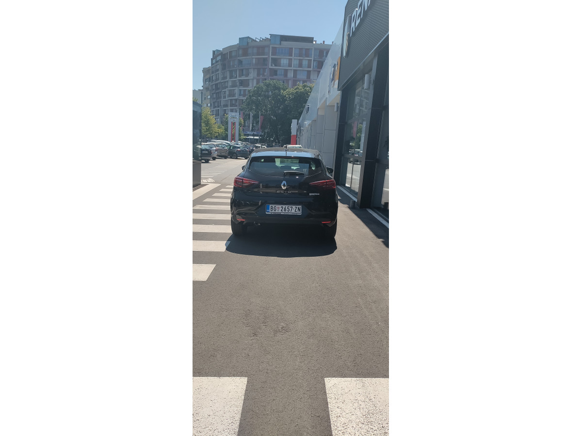 RENAULT CLIO equilibre TCe 100 LPG