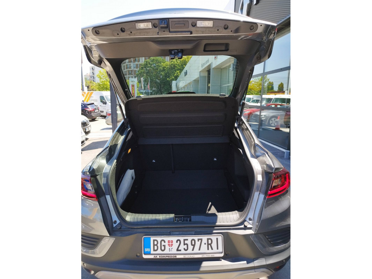 RENAULT MEGANE CONQUEST TECHNO TCe 140 EDC