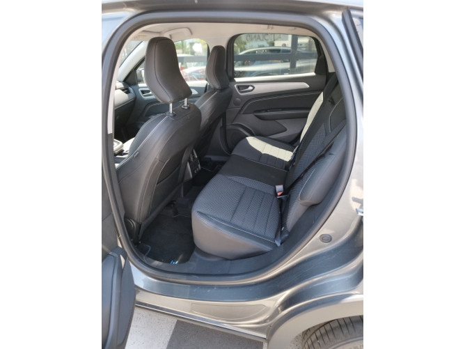 RENAULT MEGANE CONQUEST TECHNO TCe 140 EDC 