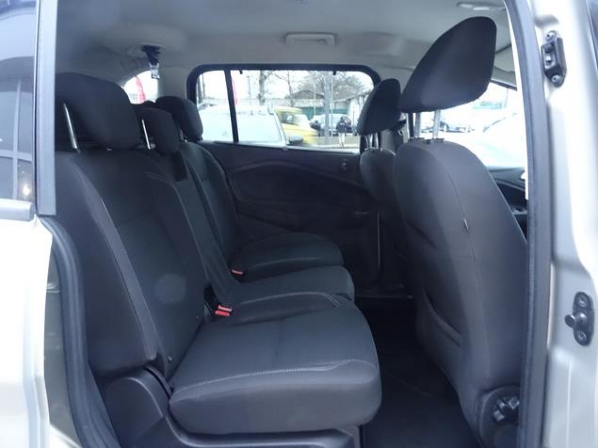 Ford Grand C-Max 1.5 tdci Business 