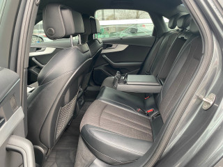 Audi A4 2.0 TDI S-line 