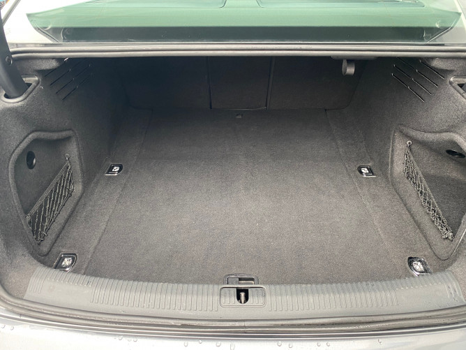 Audi A4 2.0 TDI S-line 