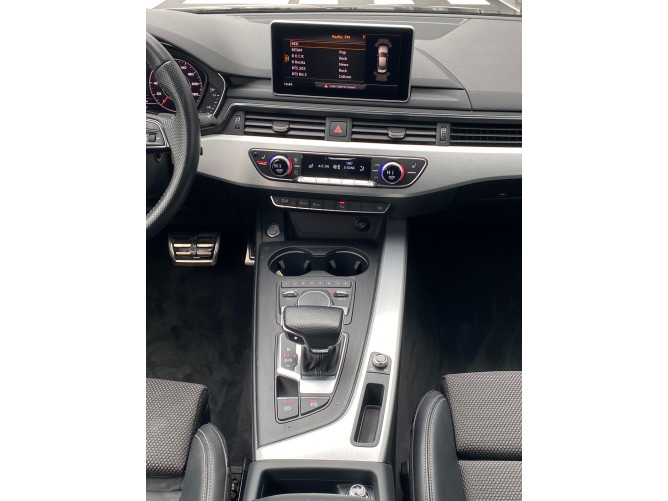 Audi A4 2.0 TDI S-line 
