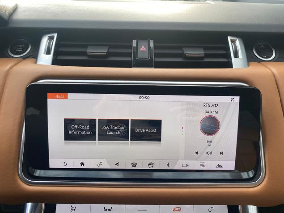 Land Rover Range Rover Sport 3.0 HSE AUT 4WD