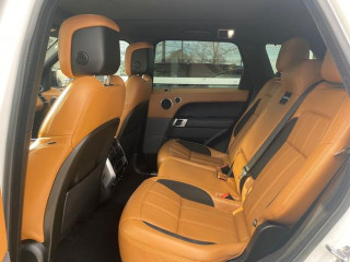Land Rover Range Rover Sport 3.0 HSE AUT 4WD