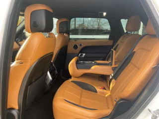 Land Rover Range Rover Sport 3.0 HSE AUT 4WD
