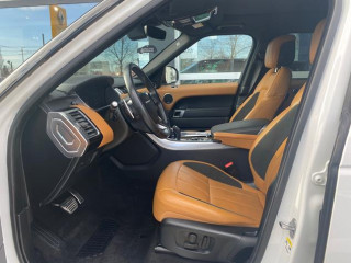 Land Rover Range Rover Sport 3.0 HSE AUT 4WD
