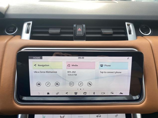 Land Rover Range Rover Sport 3.0 HSE AUT 4WD 