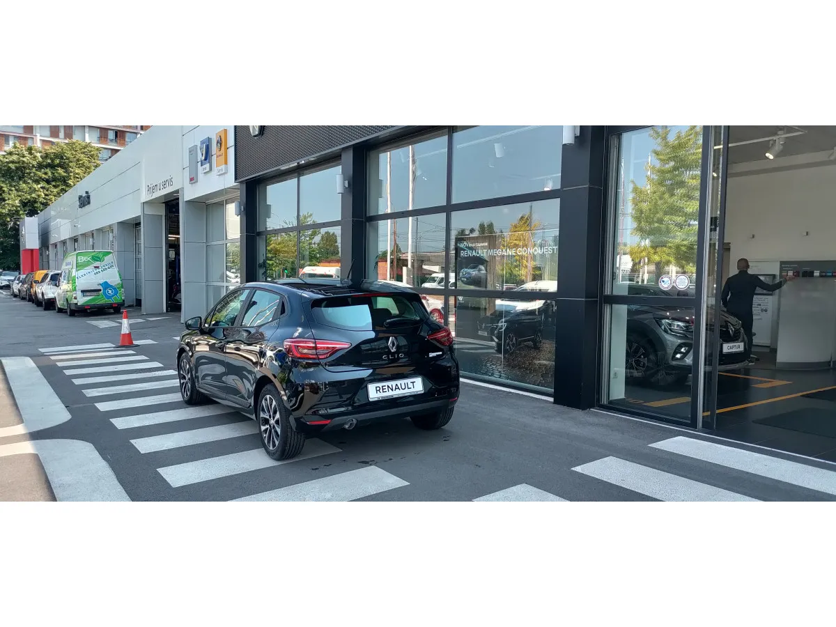 RENAULT CLIO EQUILIBRE TCE 90 X-tronic 