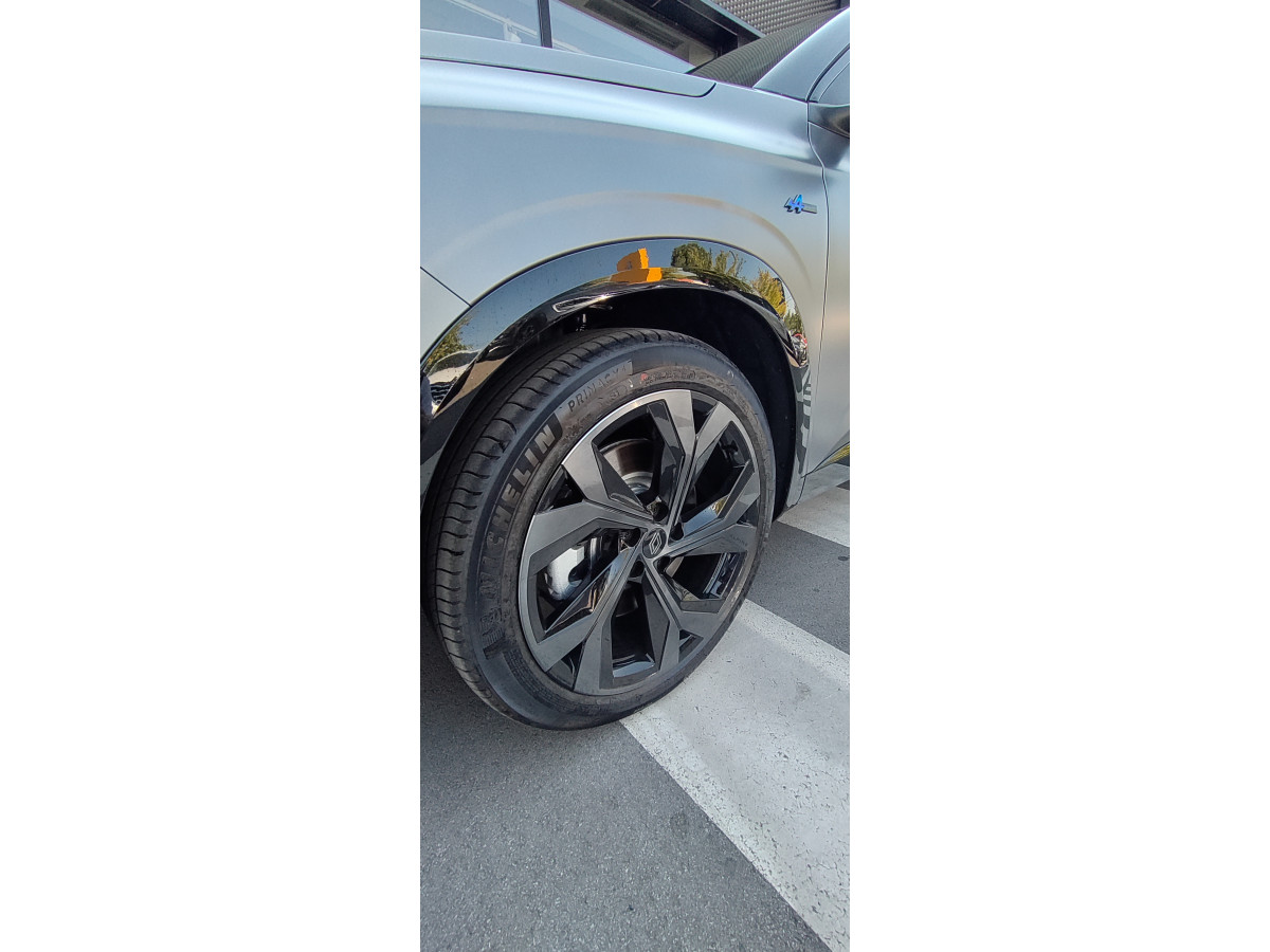 AUSTRAL iconic esprit Alpine E-Tech full hybrid 200