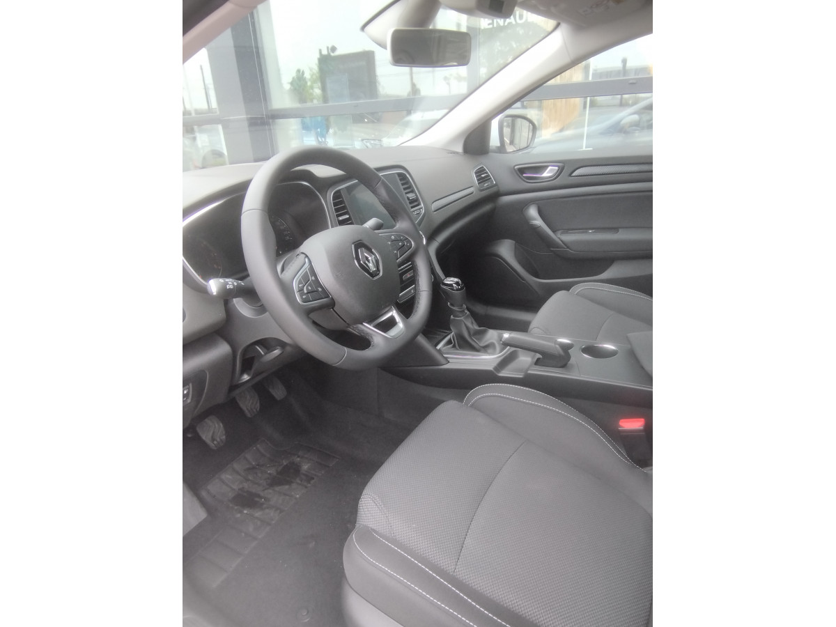 RENAULT MEGANE GRANDCOUPE EQUILIBRE TCE 140