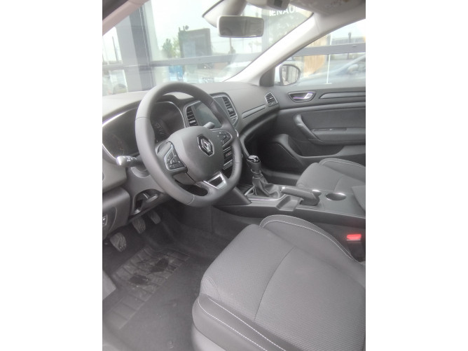 RENAULT MEGANE GRANDCOUPE EQUILIBRE TCE 140 