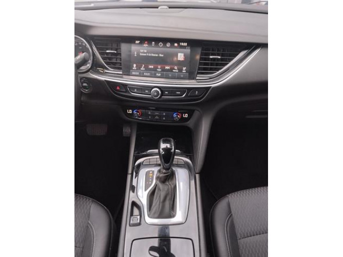 Opel Insignia 1.6 d Innovation AUT 