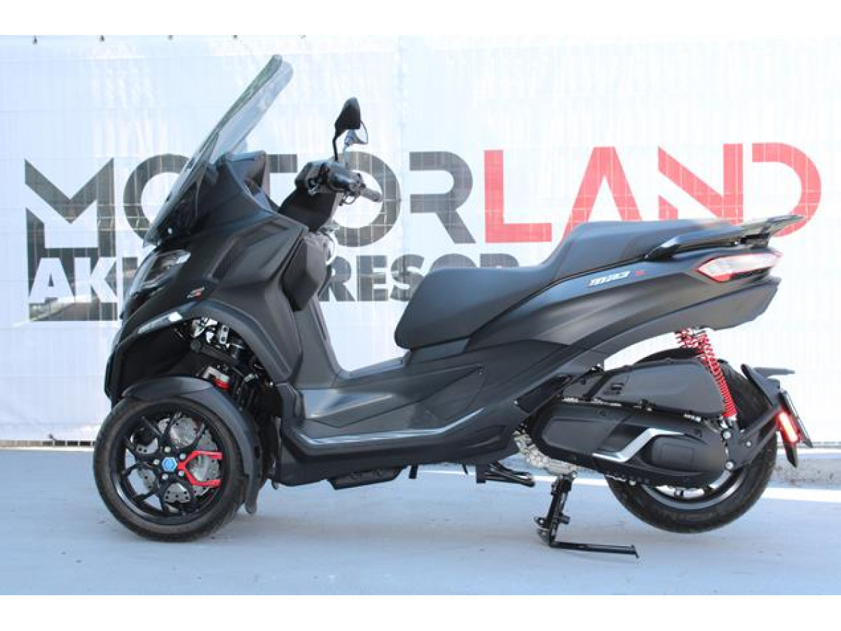 Piaggio MP3 400 Sport 
