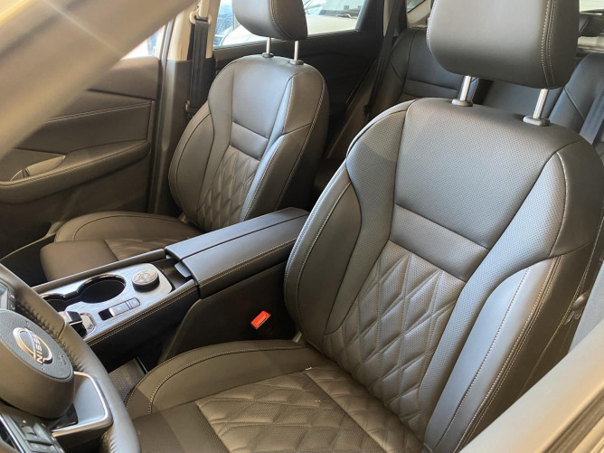 X-TRAIL E-POWER 4WD TEKNA PREMIUM  20' 