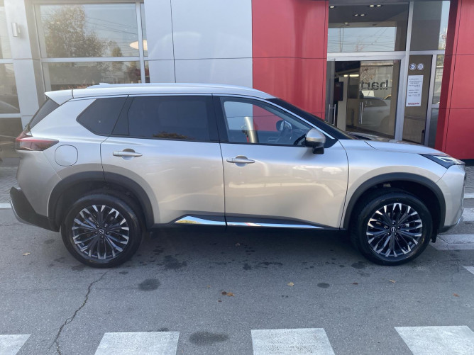 X-TRAIL E-POWER 4WD TEKNA 