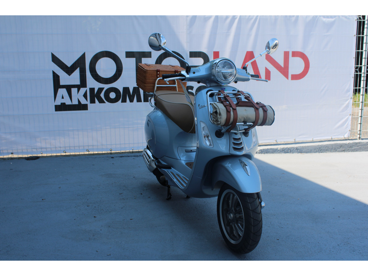 Vespa Primavera PICNIC 