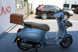 Vespa Primavera PICNIC 