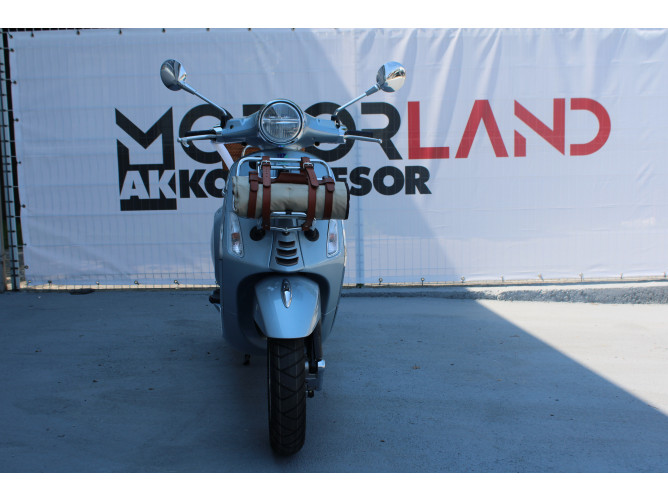 Vespa Primavera PICNIC 