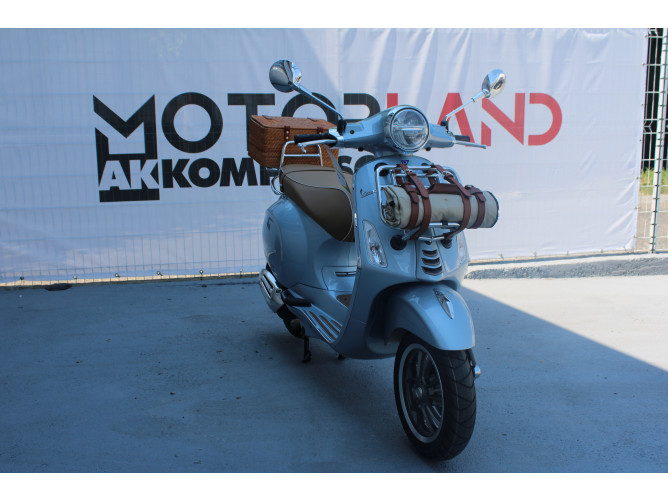 Vespa Primavera PICNIC 