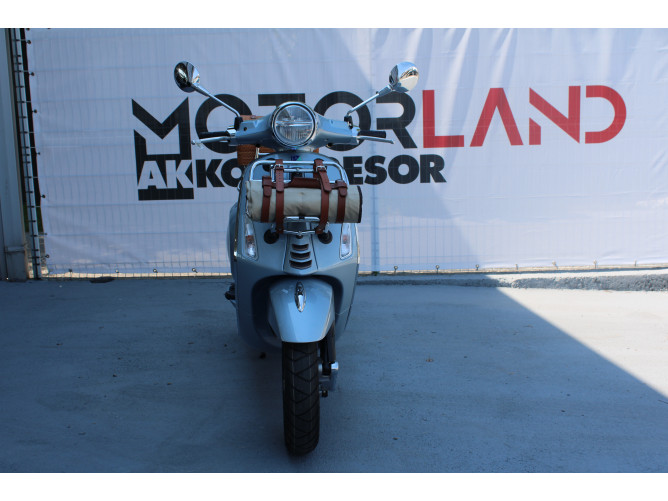 Vespa Primavera PICNIC 