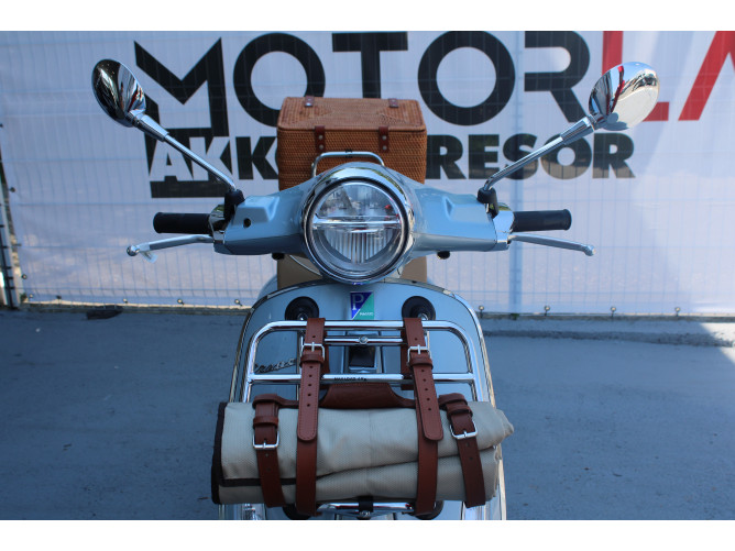 Vespa Primavera PICNIC 