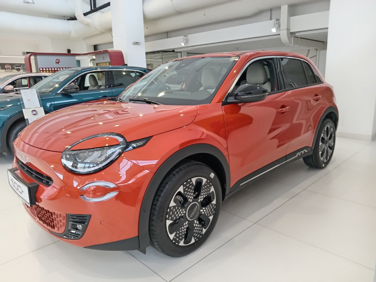 FIAT 600 1.2 136KS MHEV DCT6 La Prima