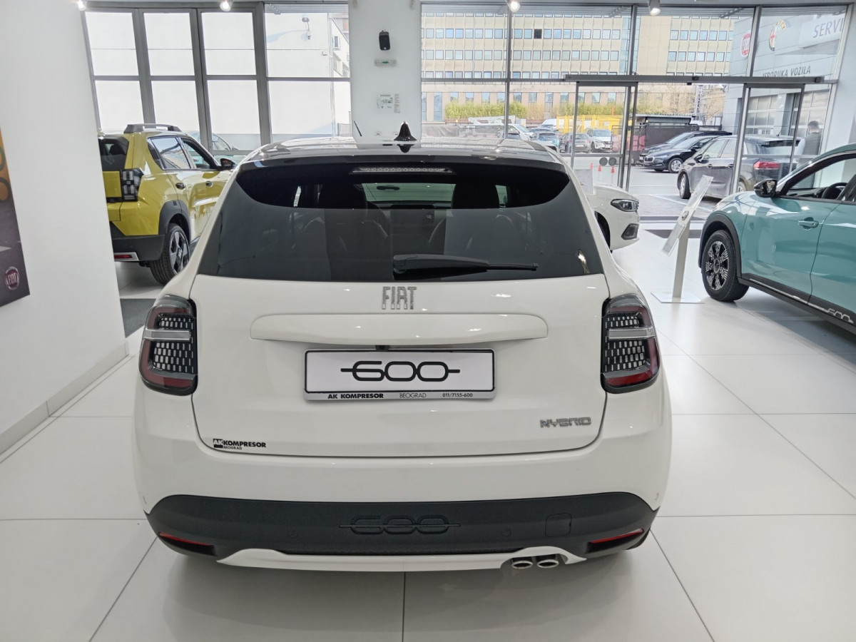 FIAT 600 1.2 136KS MHEV DCT6 La Prima