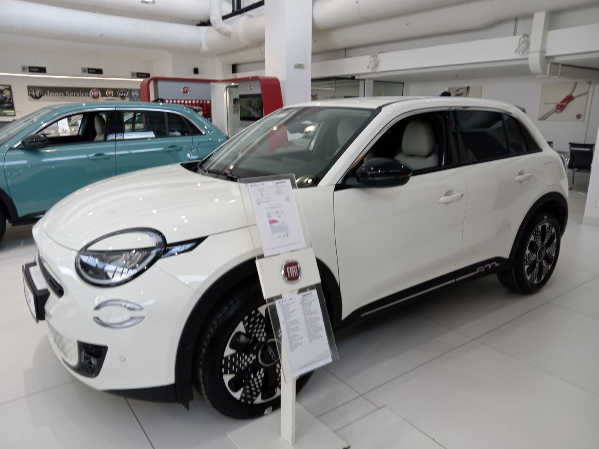 FIAT 600 1.2 136KS MHEV DCT6 La Prima