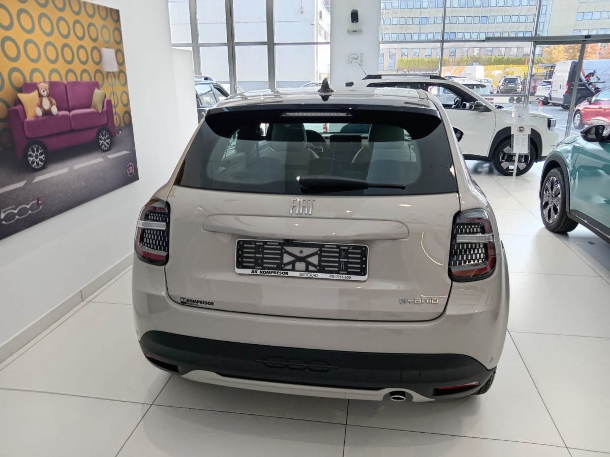 FIAT 600 1.2 100 KS MHEV DCT6 ICON + TECH