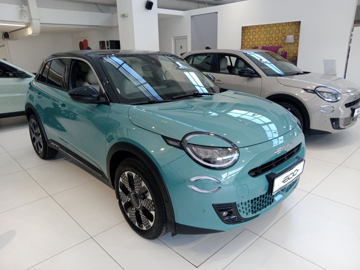 FIAT 600 1.2 136KS MHEV DCT6 La Prima 