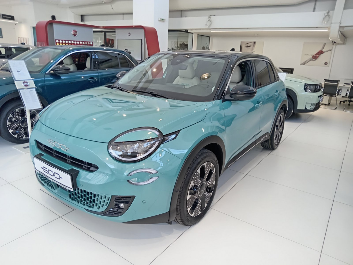 FIAT 600 1.2 136KS MHEV DCT6 La Prima 