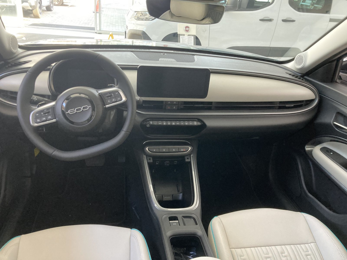 FIAT 600 1.2 136KS MHEV DCT6 La Prima 