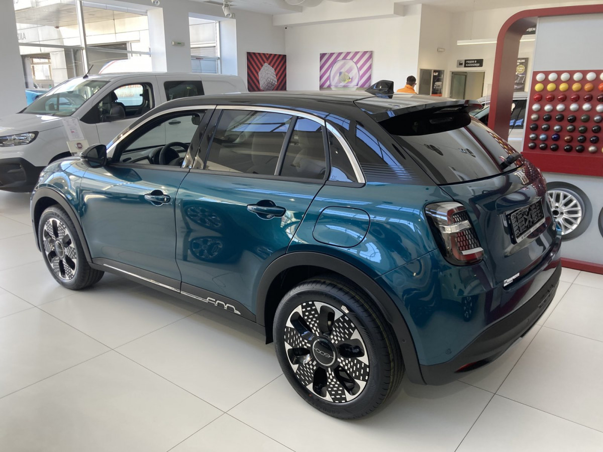 FIAT 600 1.2 136KS MHEV DCT6 La Prima 