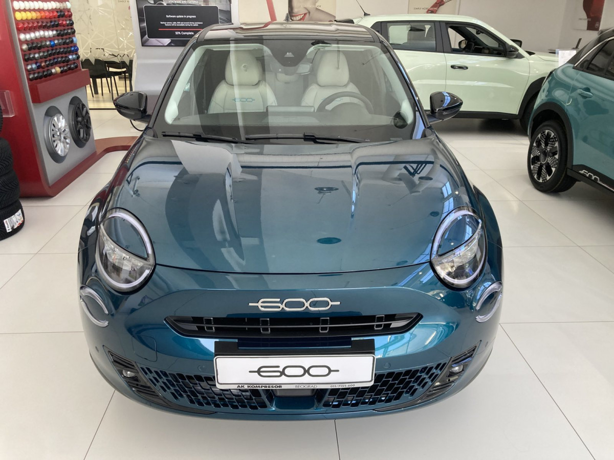 FIAT 600 1.2 136KS MHEV DCT6 La Prima 