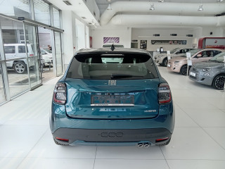 FIAT 600 1.2 136KS MHEV DCT6 Style Comfort