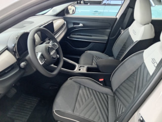 FIAT 600 1.2 100 KS MHEV DCT6 ICON + TECH 