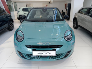 FIAT 600 1.2 136KS MHEV DCT6 La Prima 