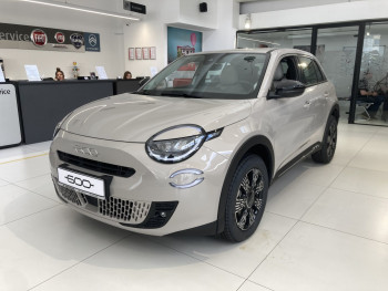 FIAT 600 1.2 136KS MHEV DCT6 Style 