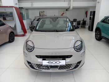 FIAT 600 1.2 136KS MHEV DCT6 La Prima 