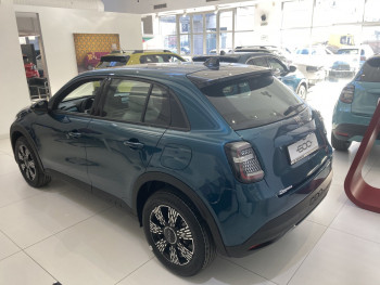 FIAT 600 1.2 100 KS MHEV DCT6 ICON + TECH 