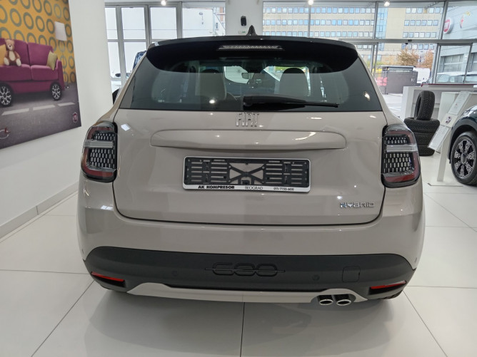 FIAT 600 1.2 136KS MHEV DCT6 Style 