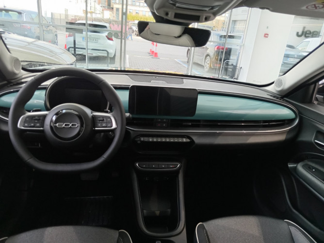 FIAT 600 1.2 136KS MHEV DCT6 Style 