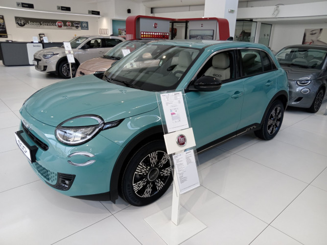 FIAT 600 1.2 136KS MHEV DCT6 Style 
