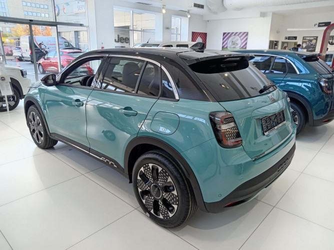 FIAT 600 1.2 136KS MHEV DCT6 La Prima 